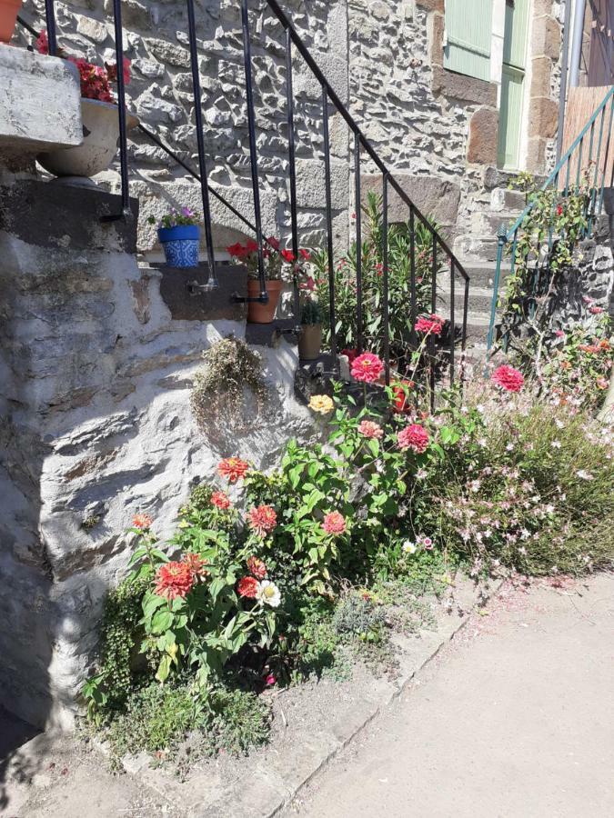 Le Refuge Des Alpes Mancelles Apartment Fresnay-sur-Sarthe Luaran gambar